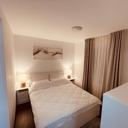 Twin Apartments Σίμπιου Εξωτερικό φωτογραφία