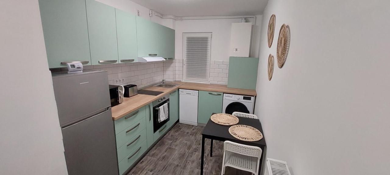 Twin Apartments Σίμπιου Εξωτερικό φωτογραφία