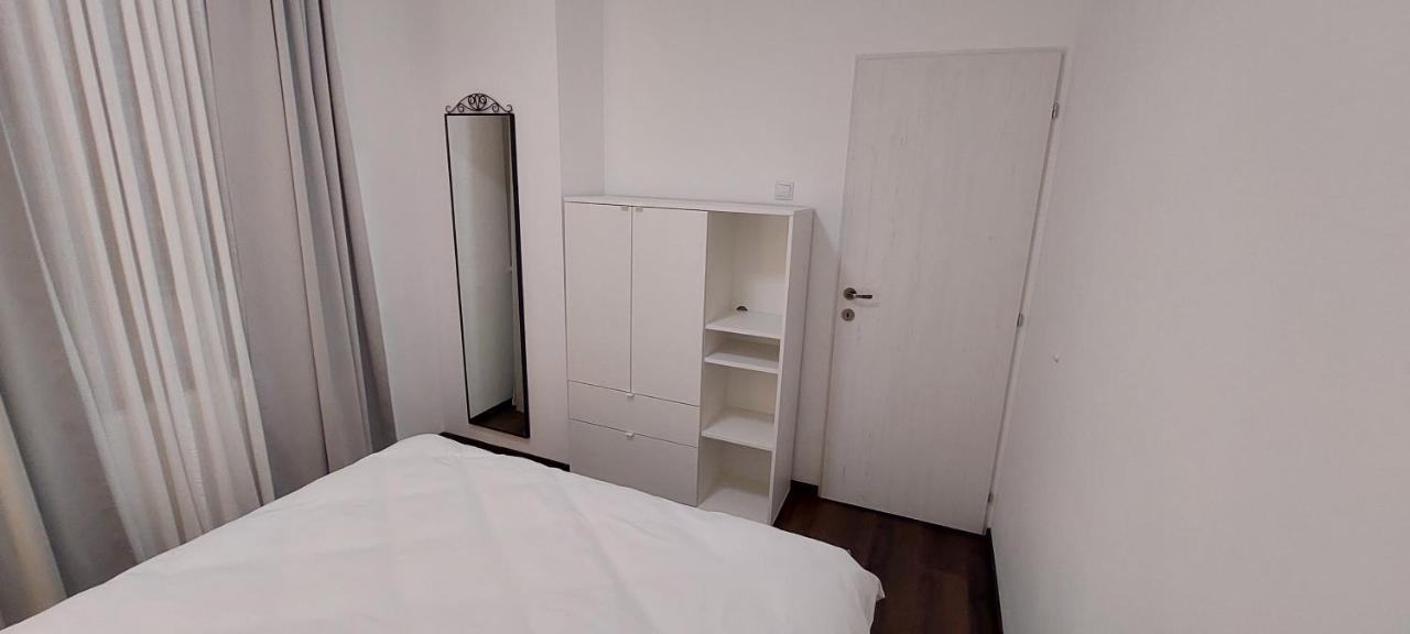 Twin Apartments Σίμπιου Εξωτερικό φωτογραφία