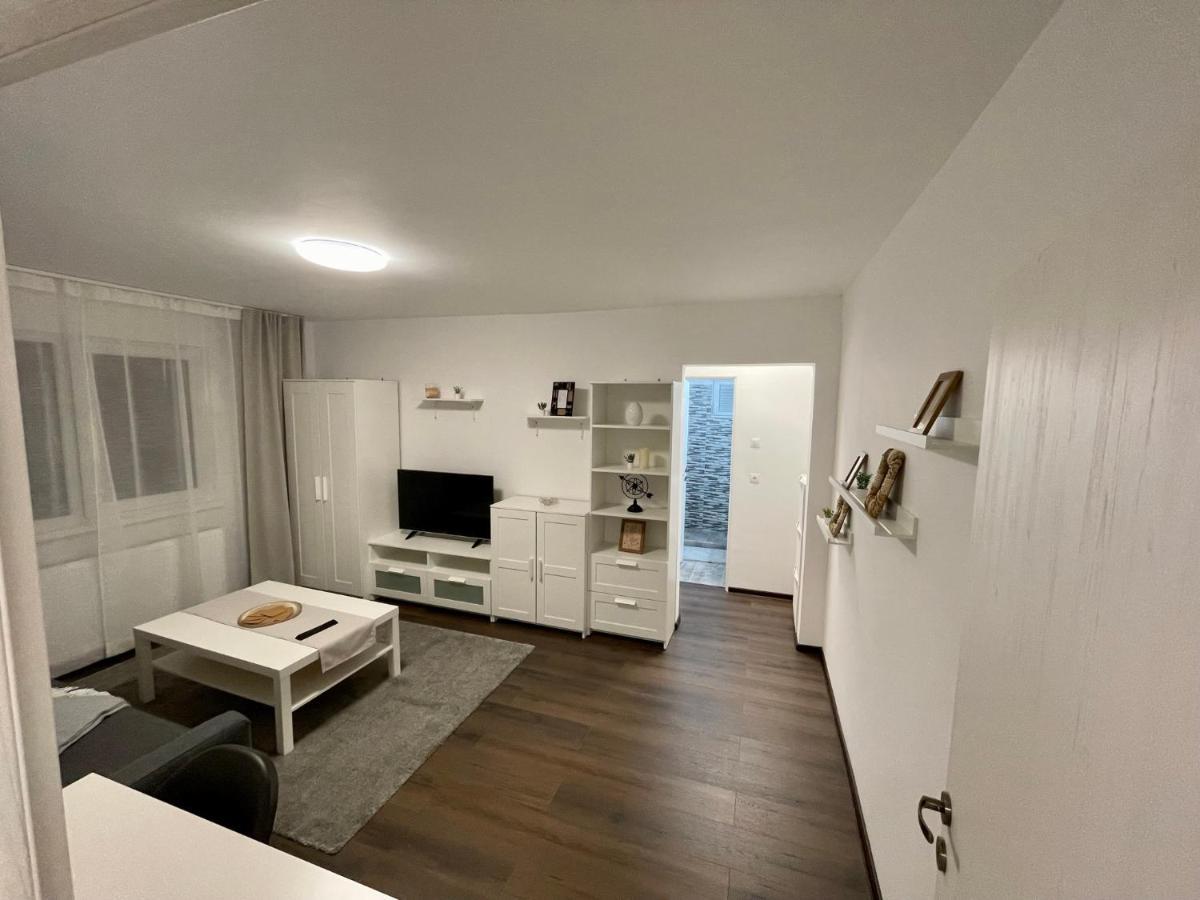 Twin Apartments Σίμπιου Εξωτερικό φωτογραφία