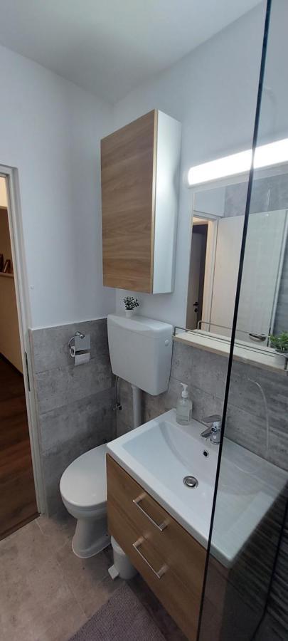 Twin Apartments Σίμπιου Εξωτερικό φωτογραφία
