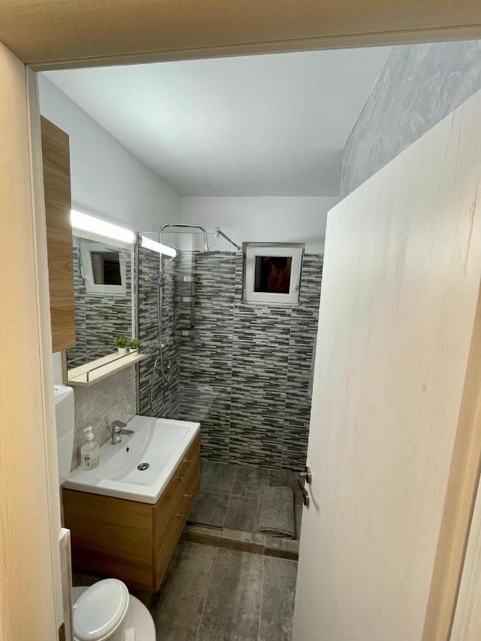 Twin Apartments Σίμπιου Εξωτερικό φωτογραφία